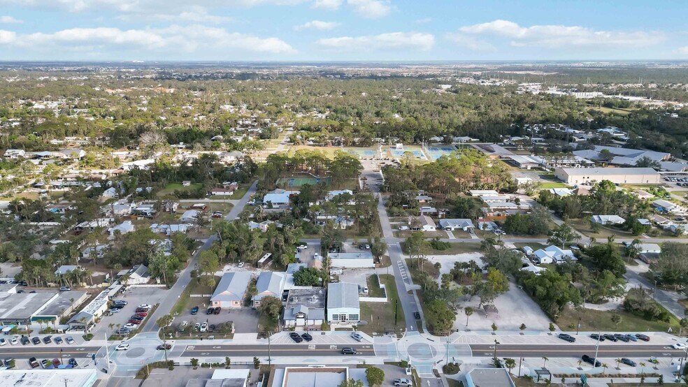 More Photos Of 362 W Dearborn St, Englewood Storefront For Sale