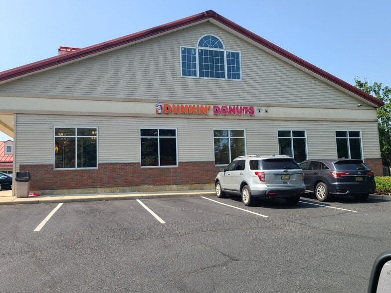 More Photos Of 843 State Route 33, Freehold Unknown For Lease