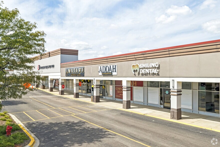 More Photos Of 4302-4442 E New York St, Aurora Unknown For Lease