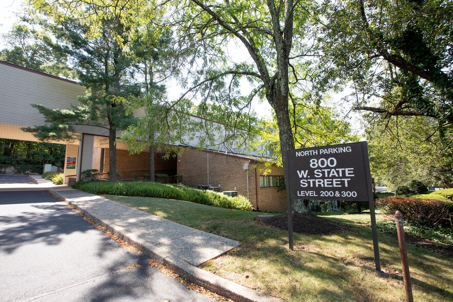 Primary Photo Of 800 W State St, Doylestown Office For Lease