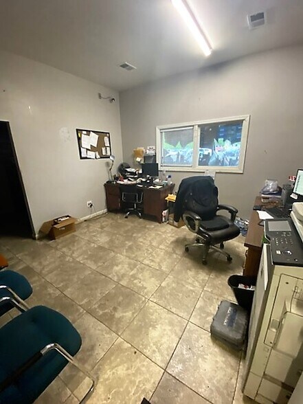 More Photos Of 3127 S Wagner Rd, Ann Arbor Auto Salvage Facility For Sale