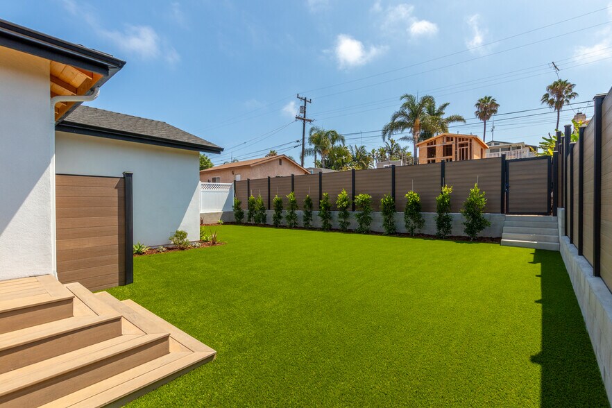 More Photos Of 2419 Chicago St, San Diego Apartments For Sale