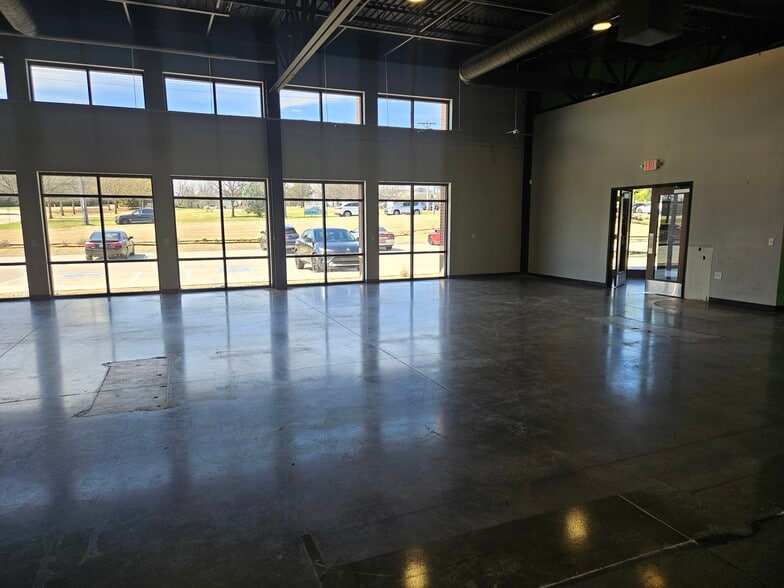 More Photos Of 3308 S Bryant Ave, Edmond Unknown For Lease