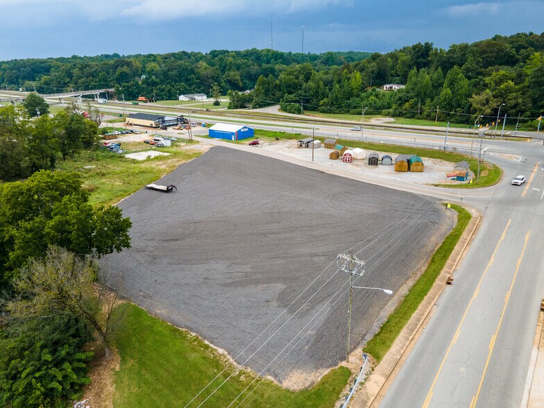 More Photos Of 216 E Commerce St, Waverly Land For Sale
