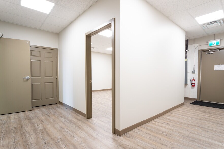 More Photos Of 4304 40 Av, Lloydminster General Retail For Lease