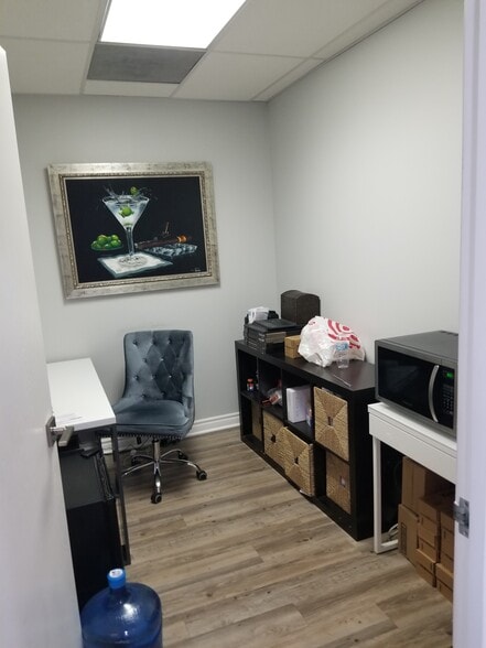More Photos Of 1501 Superior Ave, Newport Beach Medical For Lease