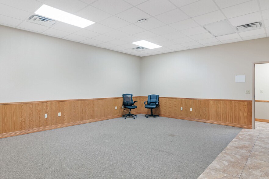 More Photos Of 2753 SH 322 Hwy, Longview Office Residential For Lease