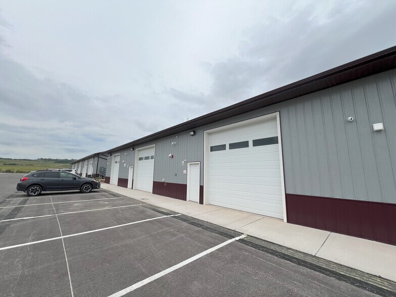 More Photos Of 5632 Fargo Ln, Rapid City Warehouse For Lease