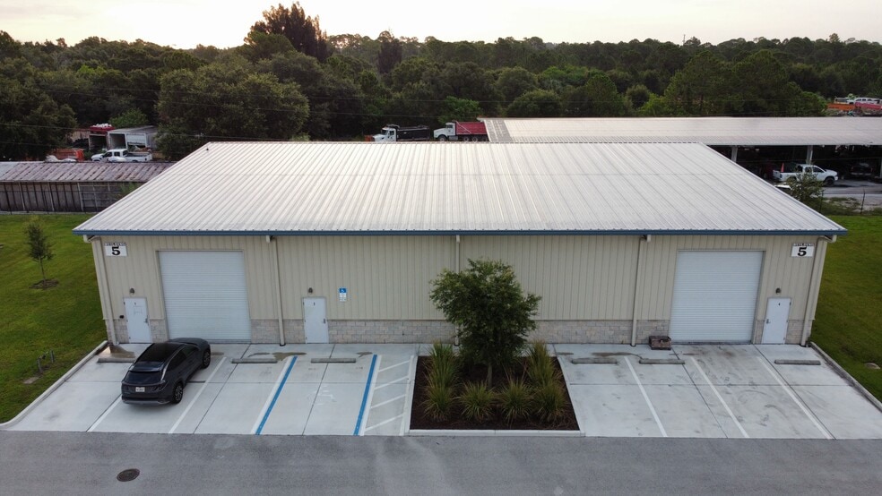 More Photos Of 5265 45th St, Vero Beach Unknown For Lease