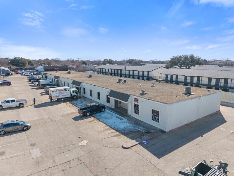 Primary Photo Of 11005 Indian Trl, Dallas Unknown For Lease
