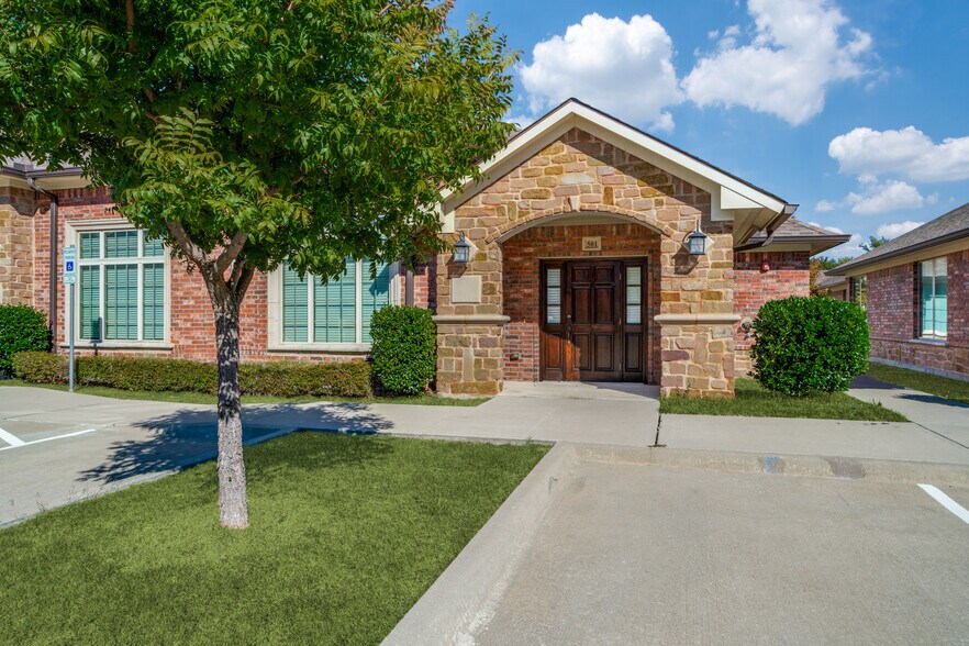 Primary Photo Of 425 Old Newman Rd, Frisco Medical For Sale