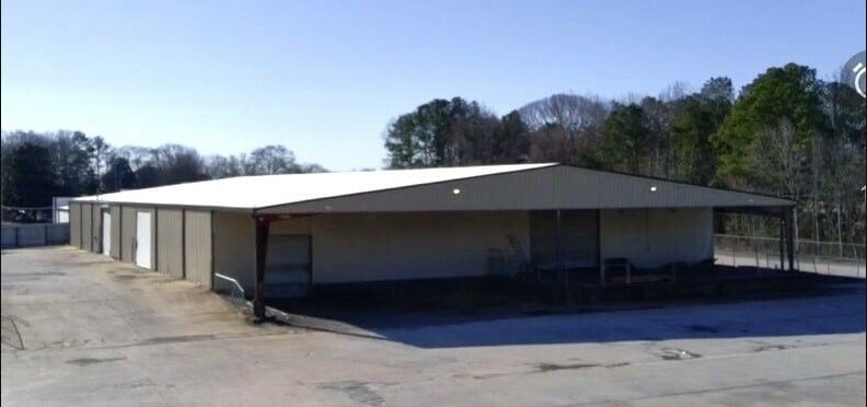 More Photos Of 11750 Veterans Memorial, Douglasville Warehouse For Lease