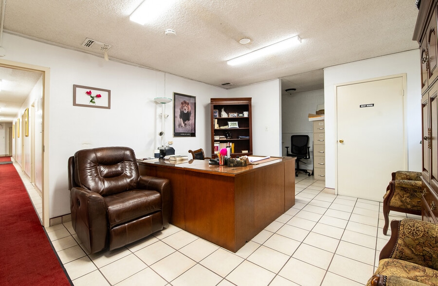 More Photos Of 147 E Rosecrans Ave, Compton Religious Facility For Sale