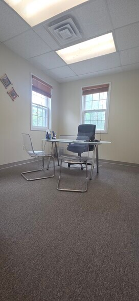 More Photos Of 168 Franklin Corner Rd, Lawrenceville Office For Sale