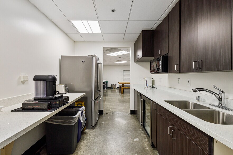 More Photos Of 375 Forest Ave, Palo Alto Office Residential For Lease