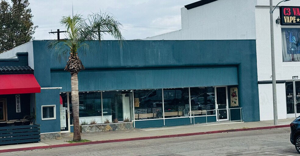 More Photos Of 1775 Newport Blvd, Costa Mesa Storefront For Sale