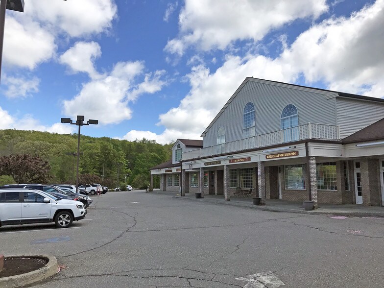 More Photos Of 28 Brush Hill Rd, New Fairfield Storefront For Lease