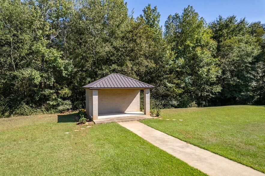 More Photos Of 3700 Judson Rd, Longview Restaurant For Sale