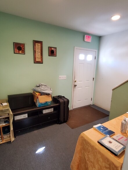 More Photos Of 165 N Ocean Ave, Patchogue Medical For Sale