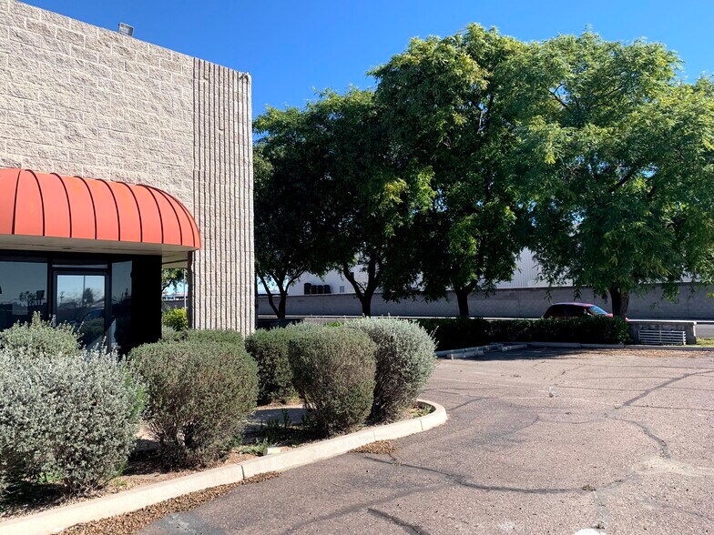 More Photos Of 6070 N 57th Ave, Glendale Warehouse For Sale