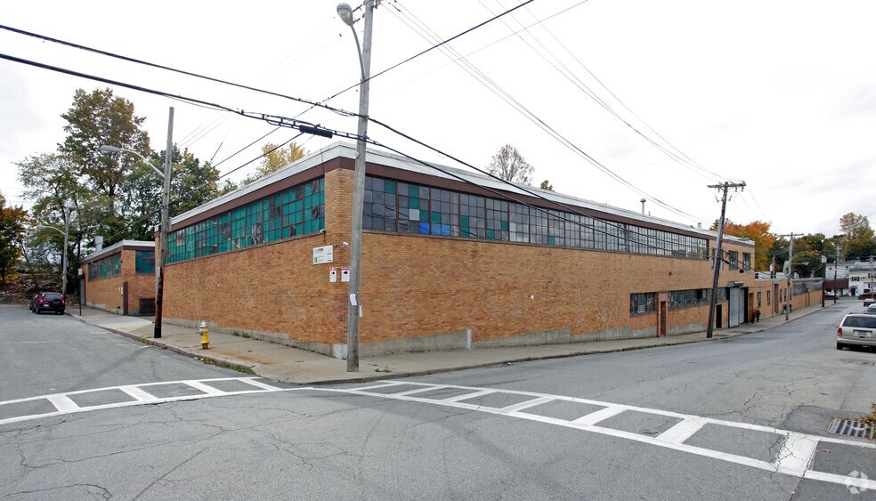 Primary Photo Of 20 Jones St, New Rochelle Manufacturing For Lease