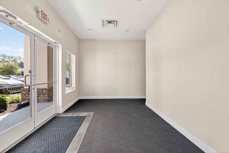 More Photos Of 122 Canal St, Pooler Medical For Lease