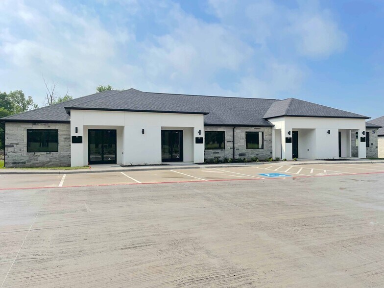 More Photos Of 3721 S Stonebridge Dr, McKinney Unknown For Lease