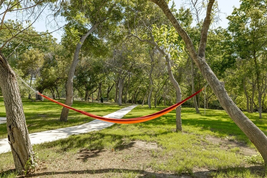 More Photos Of 1030 County Road 279, Liberty Hill Hotel For Sale