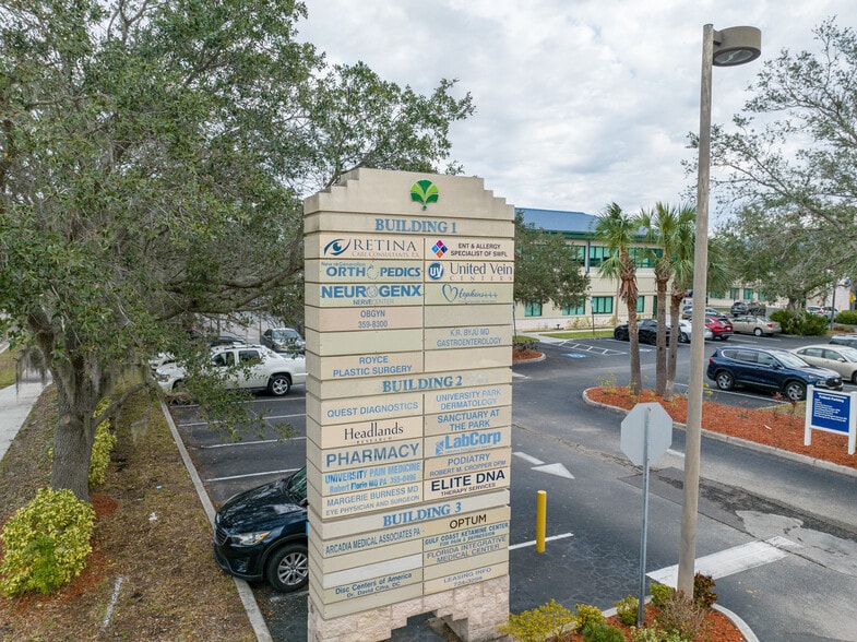 More Photos Of 2401 University Pky, Sarasota Unknown For Lease