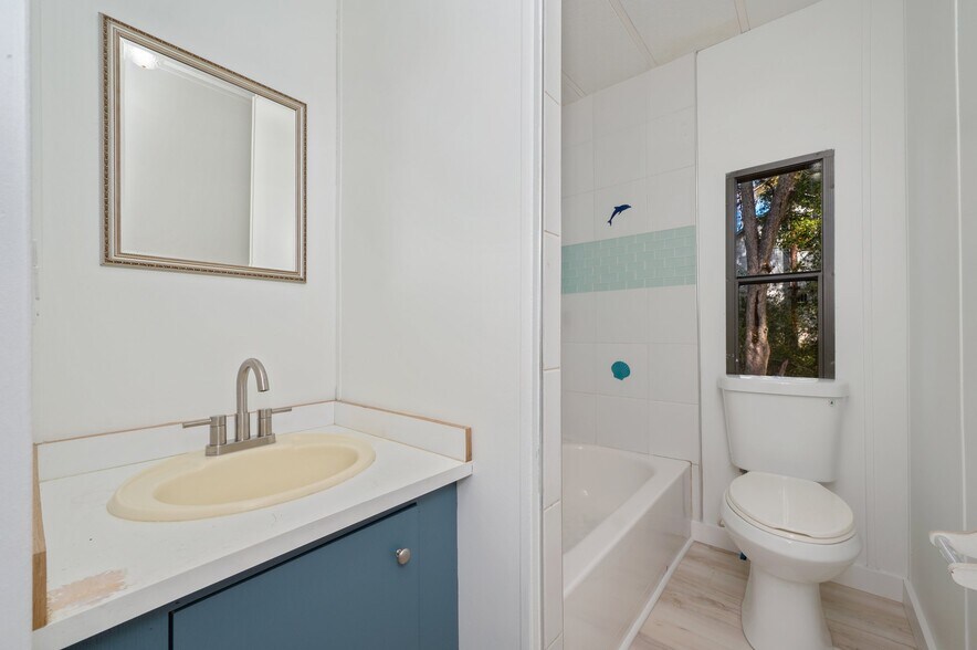 More Photos Of 341 Madison St, Freeport Multifamily For Sale