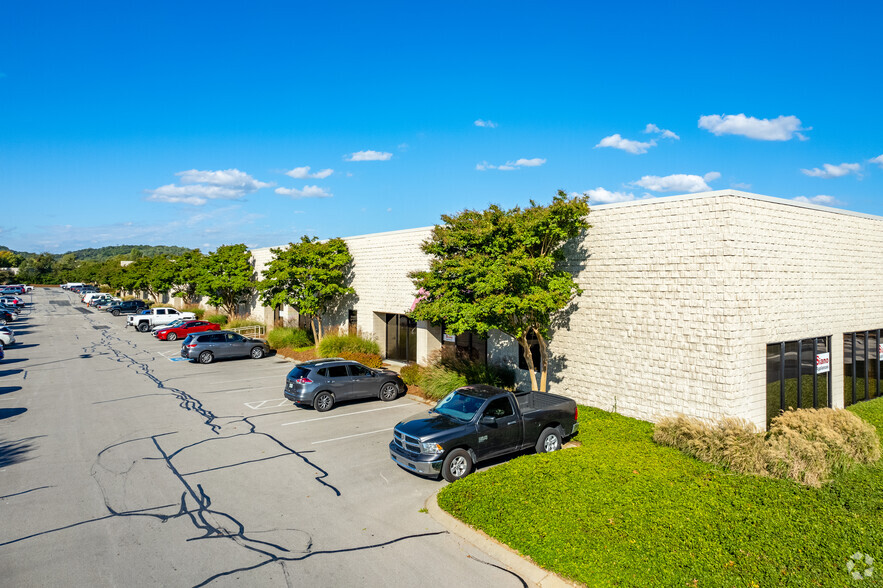 Primary Photo Of 7106 Crossroads Blvd, Brentwood Warehouse For Lease