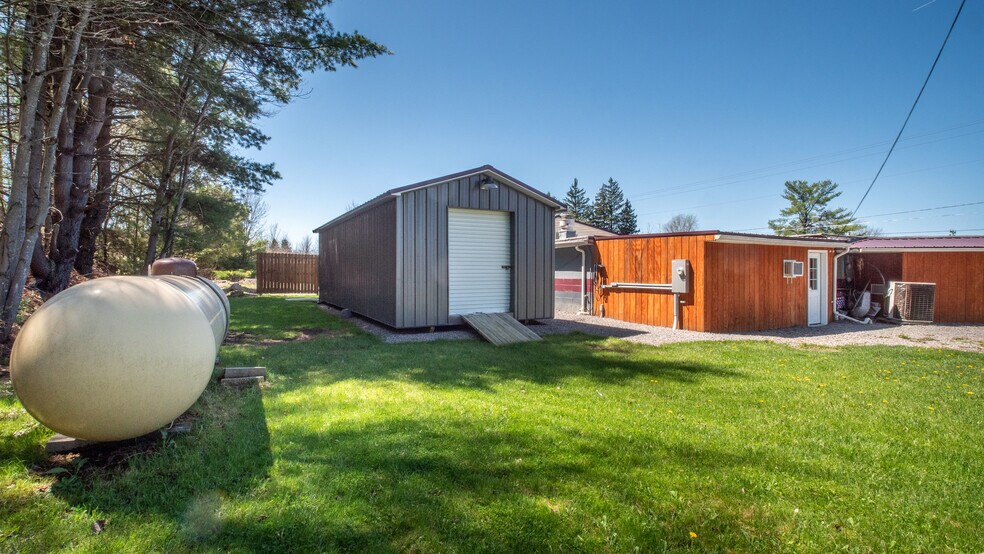 More Photos Of 2862 Route 38, Emlenton Bar For Sale