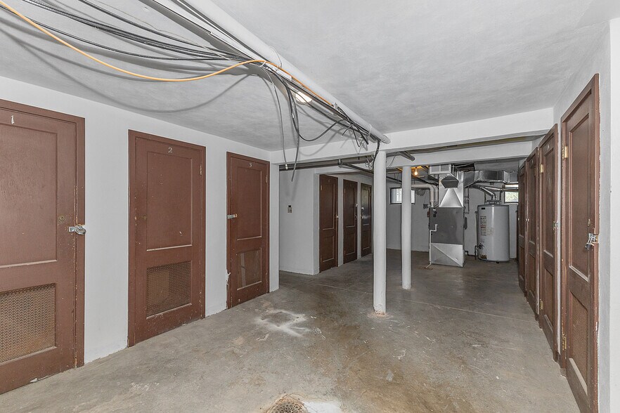 More Photos Of 6914 Montgomery Rd, Cincinnati Apartments For Sale