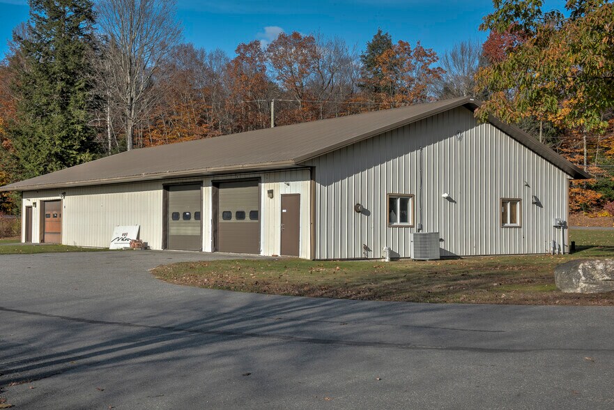 More Photos Of 867 Route 12, Westmoreland Flex For Lease