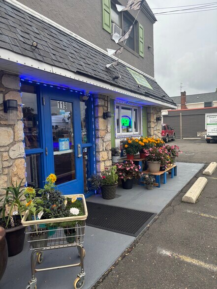 Primary Photo Of 119 York Rd, Warminster Restaurant For Sale