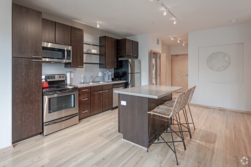 More Photos Of 2922 Aldrich Ave S, Minneapolis Apartments For Lease