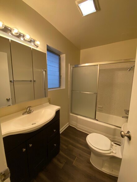 More Photos Of 1799 N Hollywood Way, Burbank Apartments For Sale