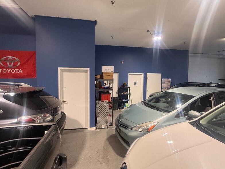 More Photos Of 2970 S Tejon St, Englewood Warehouse For Sale