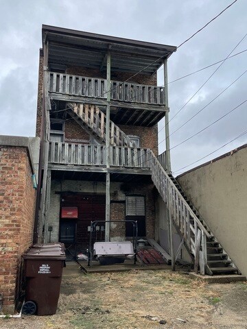 More Photos Of 211 E Stephenson St, Freeport Apartments For Sale