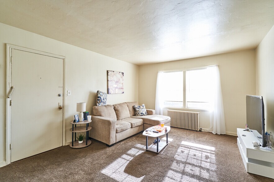 More Photos Of 1581-1589 Coventry Rd, Cleveland Multifamily For Sale