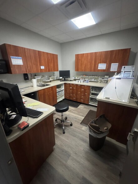 More Photos Of 355 E Brannon Rd, Nicholasville Storefront Retail Office For Lease