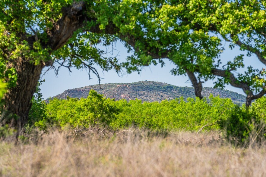 More Photos Of 5230 County Road 409, Llano Land For Sale