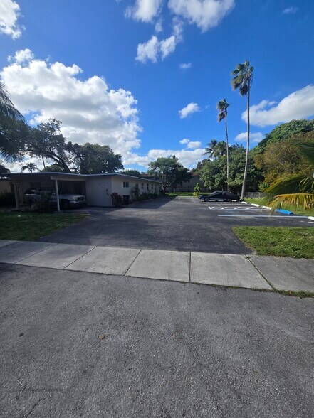 More Photos Of 519 NW 23rd Ave, Fort Lauderdale Assisted Living For Lease