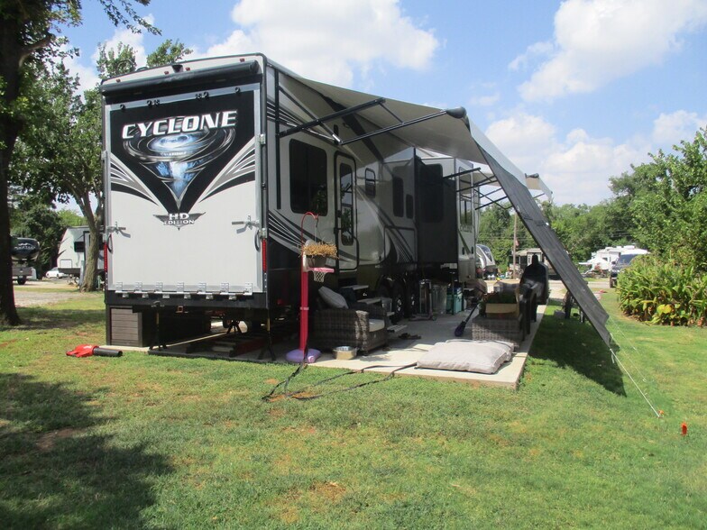 Primary Photo Of 8801 SE 29th St, Midwest City Trailer Camper Park For Sale