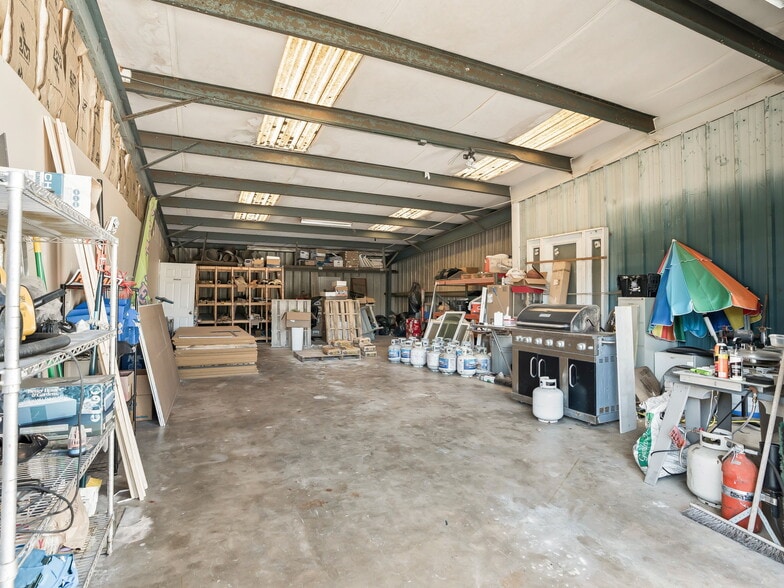 More Photos Of 9594 SE Maricamp Rd, Ocala Auto Repair For Sale