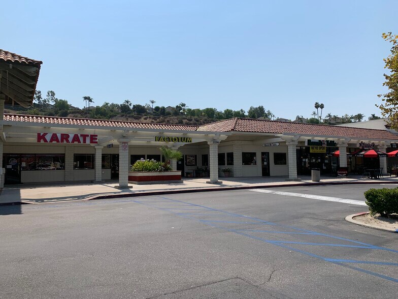 More Photos Of 25280-25290 Marguerite Pky, Mission Viejo General Retail For Lease