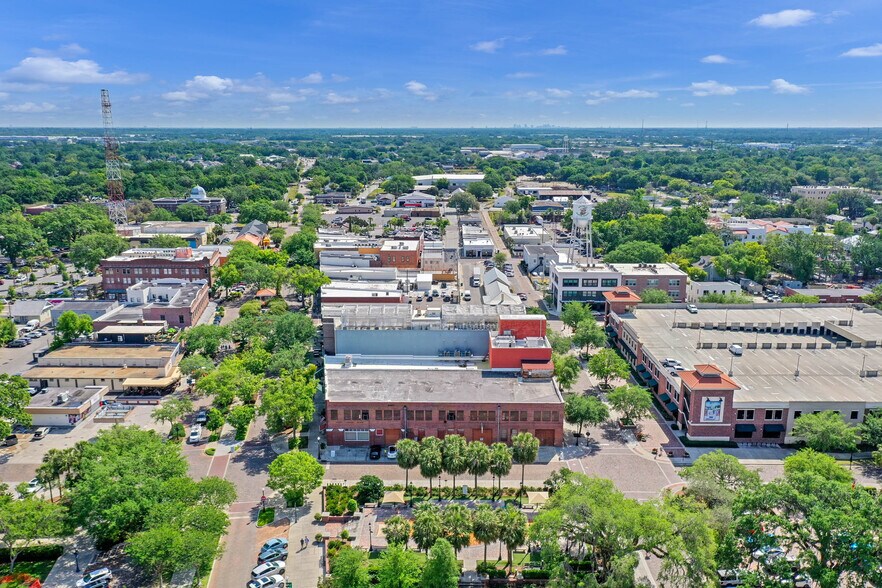 More Photos Of 162 W Plant St, Winter Garden General Retail For Lease