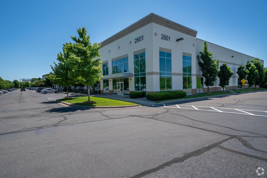 More Photos Of 2601 N 49th Ave, Minneapolis Warehouse For Lease