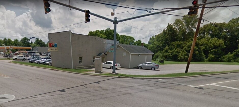 More Photos Of 2002 Cincinnati Dayton Rd, Middletown Restaurant For Sale