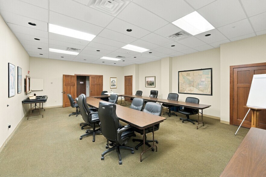 More Photos Of 1354 N Laura St, Jacksonville Office For Sale